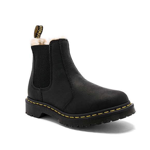 Dr. Martens Shoes - dr. martens leonore boot in black